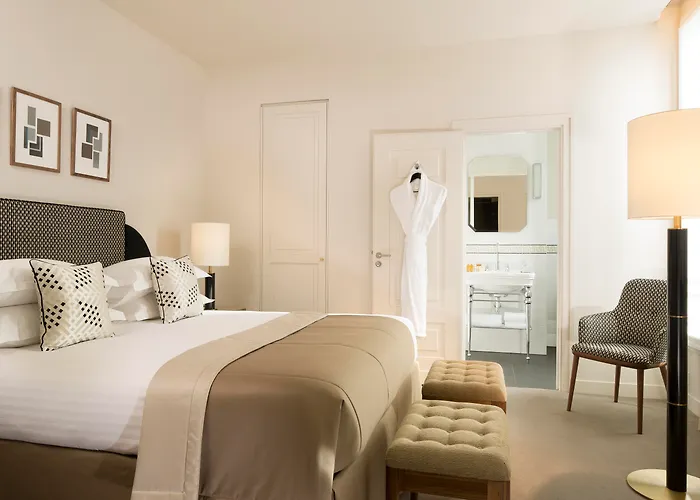 Le Tsuba Hotel Parijs
